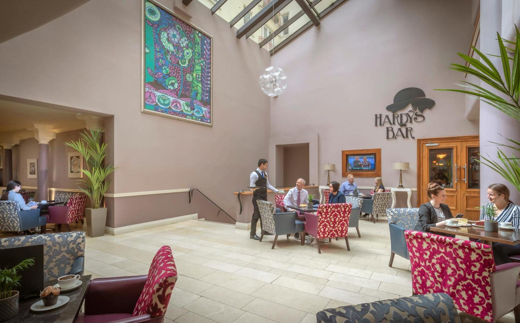 Royal Marine Hotel 4*